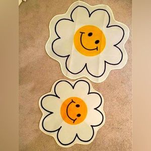 daisy smiley face area rugs